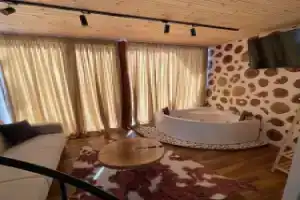 Гостевой дом «Dajti Paradise», Тирана