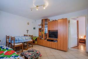 Apartment Marijana, Црес