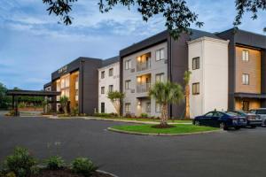 Отель «Courtyard by Marriott Northeast/Fort Jackson Area», Колумбия
