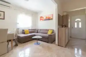 Romantic apartment Katarina, Привлака