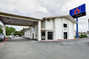 Motel «6-Dallas, TX - South», Даллас