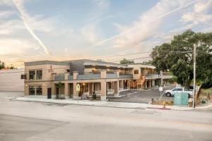 Hotel Siri Downtown - Paso Robles, Пасо-Роблс
