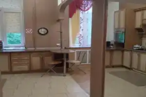 Apartment On Evgena Konovaltsya 3, Луцк