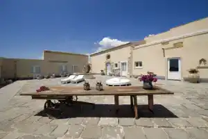 Hotel «Borgo Pantano», Сиракуза