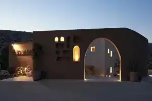 ADĀMA - A Signature Collection by Zálo Spaces (Adults Only), Матала