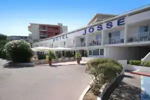 Отель «Hôtel Josse», Антиб