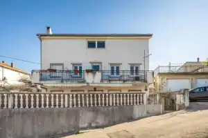 Beautiful Apartment in Kostrena Sveta Lucij With Wifi and 1 Bedrooms, Риека