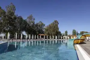 Halic Park Hotel, Айвалык
