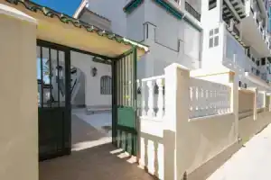 020 Nice Home - Pool/beach, Торревьеха