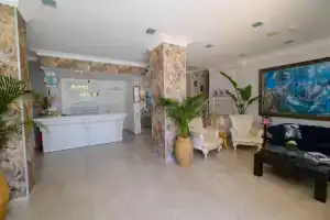 Moni Hotel, Мармарис