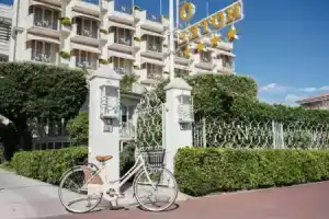 Hotel «Il Negresco», Форте-дей-Марми