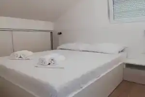 Apartments & Rooms Villa Casia, Новаля