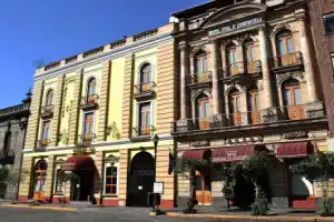 Hotel «Santiago De Compostela - Guadalajara Centro Historico», Гвадалахара