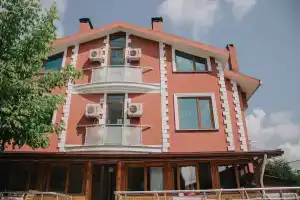 Ayisigi Hotel, Агва
