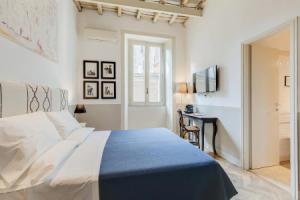 The Bluehostel, Рим