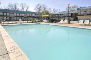 OYO Hotel Port Allen LA I-10 West, Батон-Руж