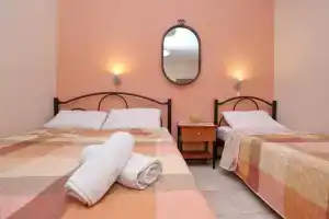 Maria Rooms, Полихроно