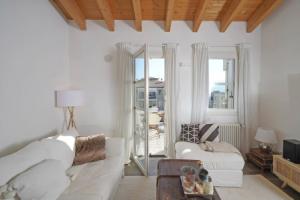 Corte Fasanella 48 in Toscolano-maderno, Тосколано-Мадерно