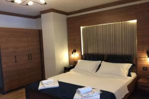 Мини-Отель «Sari KeÇİ TaŞ Otel», Гёкчеада