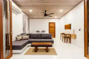 The Humble Villas, Банг По