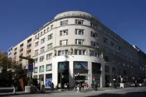 Continental Hotel-Pension, Вена