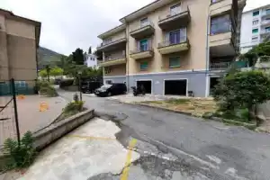 Casa Romeo appartamento con posto auto, Финале-Лигуре
