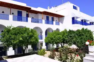 Polos Hotel Paros, Парикия