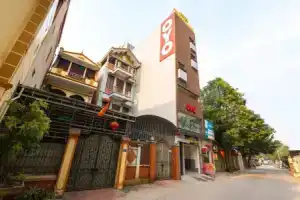 Oyo 930 Thang Long Hotel, Ханой