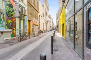 Charming flat in the heart of Marseille 5 min from Vieux Port - Welkeys, Марсель