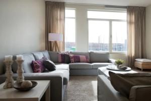 Modern Apartment Overlooking the Harbor, Гаага