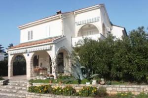 Summer house in Novalja, Новаля