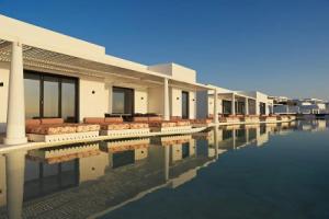 Отель «Cresanto Luxury Suites», Имеровигли