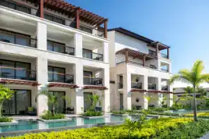 Unique Club at Lopesan Costa Bávaro Resort, Пунта-Кана