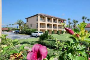 Апарт-отель «La Fiesta Ocean Inn & Suites», Сент-Огастин-Бич