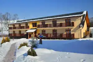 Sojka Resort - Hotel & Drevenice, Бесенова