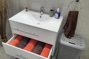 Ramzam - Spacious & Modern 3 bedroom apartment with roof terrace, Марсаскала