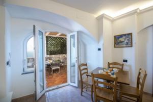 Casa Il Riccio - House With Garden and Breathtaking View, Праяно