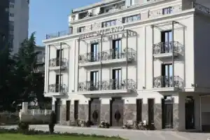 Milano Hotel, Бургас