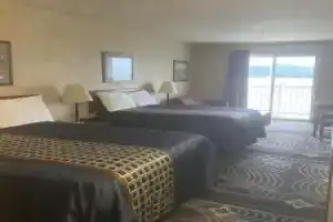 Siletz Bay Beachfront Hotel by OYO Lincoln City, Линкольн-Сити