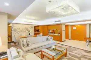 Sheraton Chengdu Lido Hotel, Чэнду