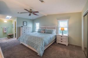 Granada Court 1244 by White Pelican VR, Виллиджес