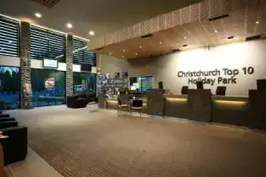 Отель «Christchurch Top 10 Holiday Park», Крайстчерч