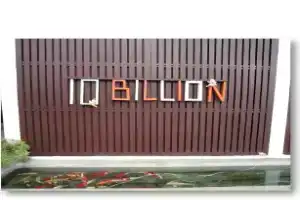 Отель «10 Billion», Самут-Сонгкрам