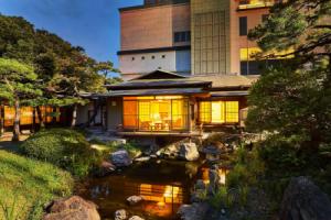 Suisui Garden Ryokan (in the Art Hotel Kokura New Tagawa), Китакюсю