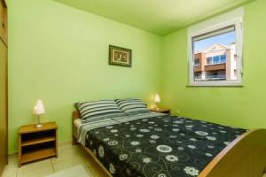 Coastal Bliss in Mandre, Mandre