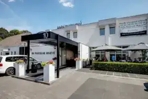 Отель «De Postelse Hoeve», Тилбург