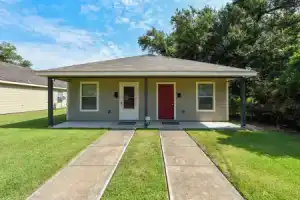 Lovely Lake Charles Duplex in Central Location!, Лейк-Чарльз