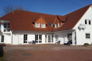 Hof von Oldenburg, Тоссенс