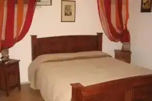 La Casetta di Clara, Монделло
