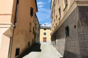 Centrally Located Apartment in Poschiavo, Поскьяво